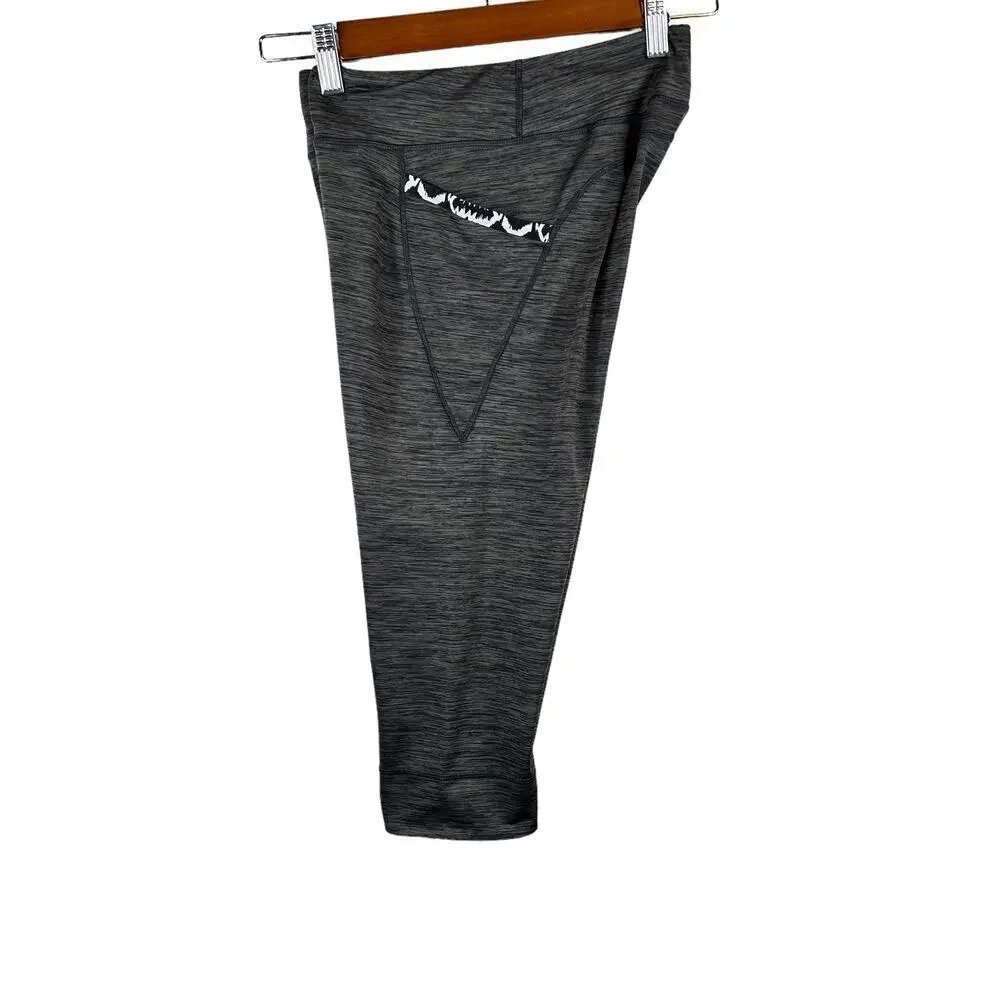 PATAGONIA Diversifly Capri Leggings in Heather Gray Size Small